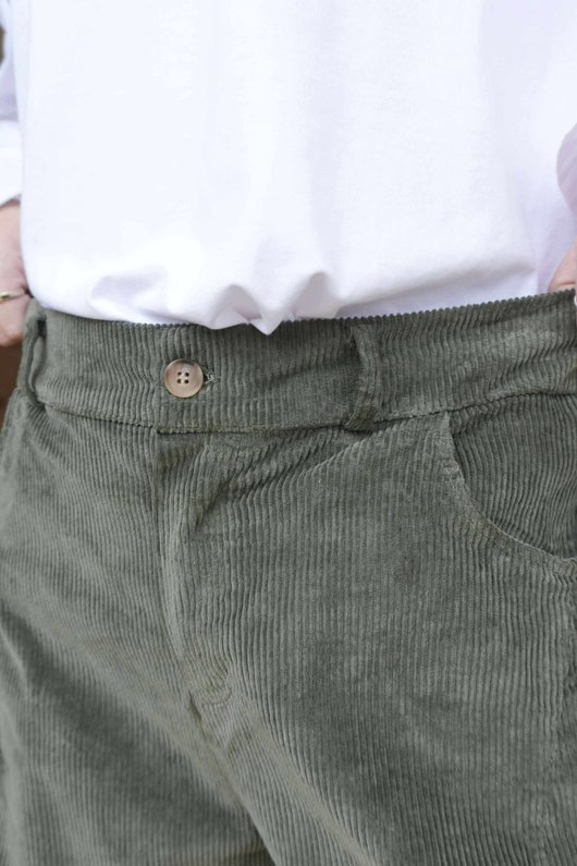 Gilbert Cord Barrel Pant Khaki